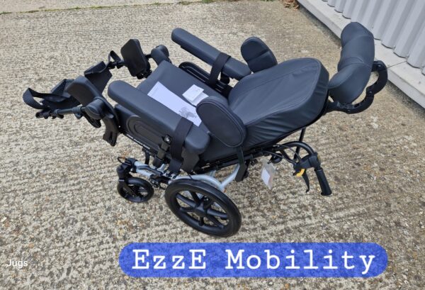 Invacare Rea Azalea tilt in space wheelchair 17" or 19" - Image 4