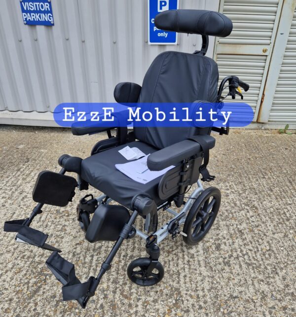 Invacare Rea Azalea tilt in space wheelchair 17" or 19" - Image 7